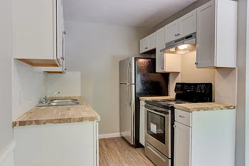 The Azalea: 1 & 2 Bedroom Apartments Photo 1