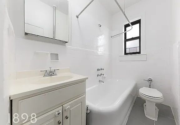 4th image of 2908 31st Ave APT D7