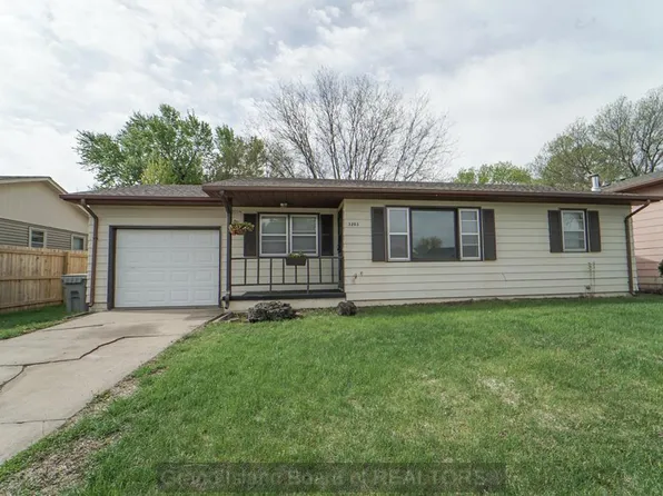 3203 State St, Grand Island, NE 68803