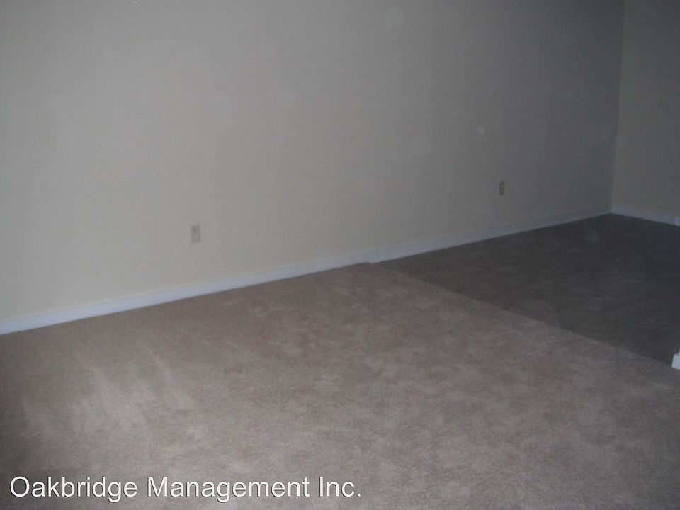 2nd image of 20 Reservoir Mnr APT 17R