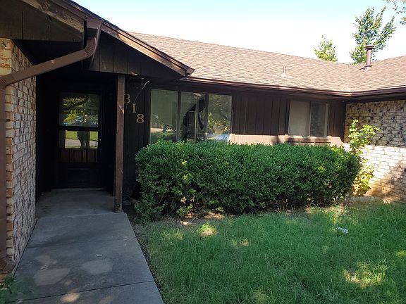 2nd image of 318 NE 26th St