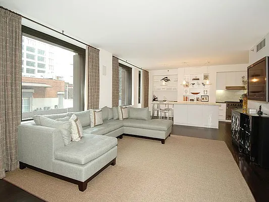 Sold by Sotheby's International Realty | media 14