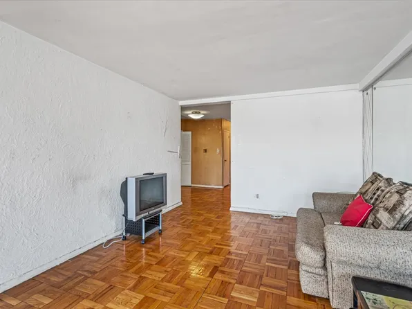 90-59 56th Avenue image 9 of 22