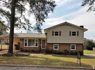 701 Lakeside Dr, Garner, NC 27529