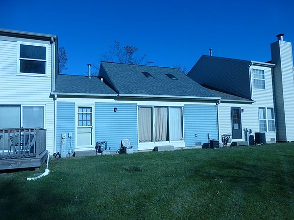 2nd image of 255 W Cherrywood Dr #0