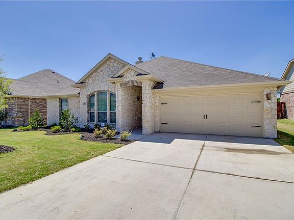 2nd image of 412 Jennie Marie Cir