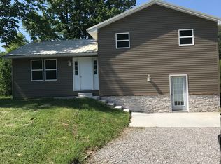 2790 E Il Highway 15, Woodlawn, IL 62898