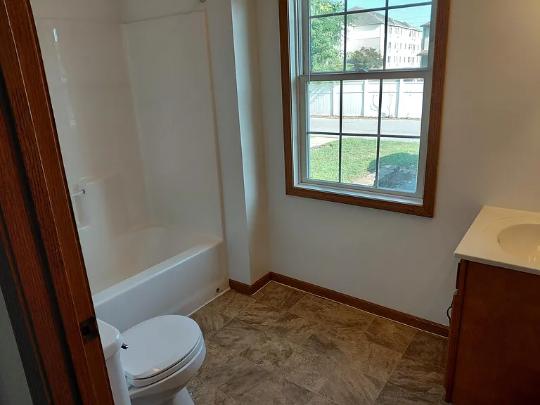 2415 Lila Ln — Photo 6