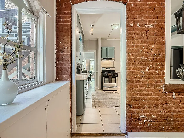 239 W Ellsworth Ave #A — Photo 18