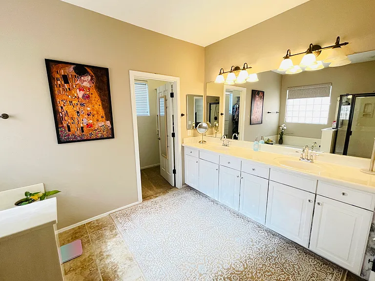 1393 E Martha Dr — Photo 32