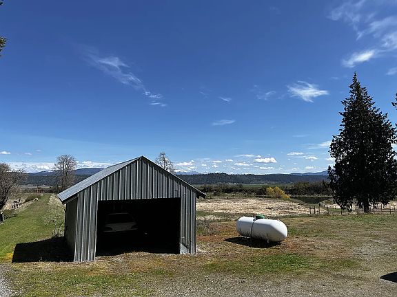 5th image of 3163 Westside Rd