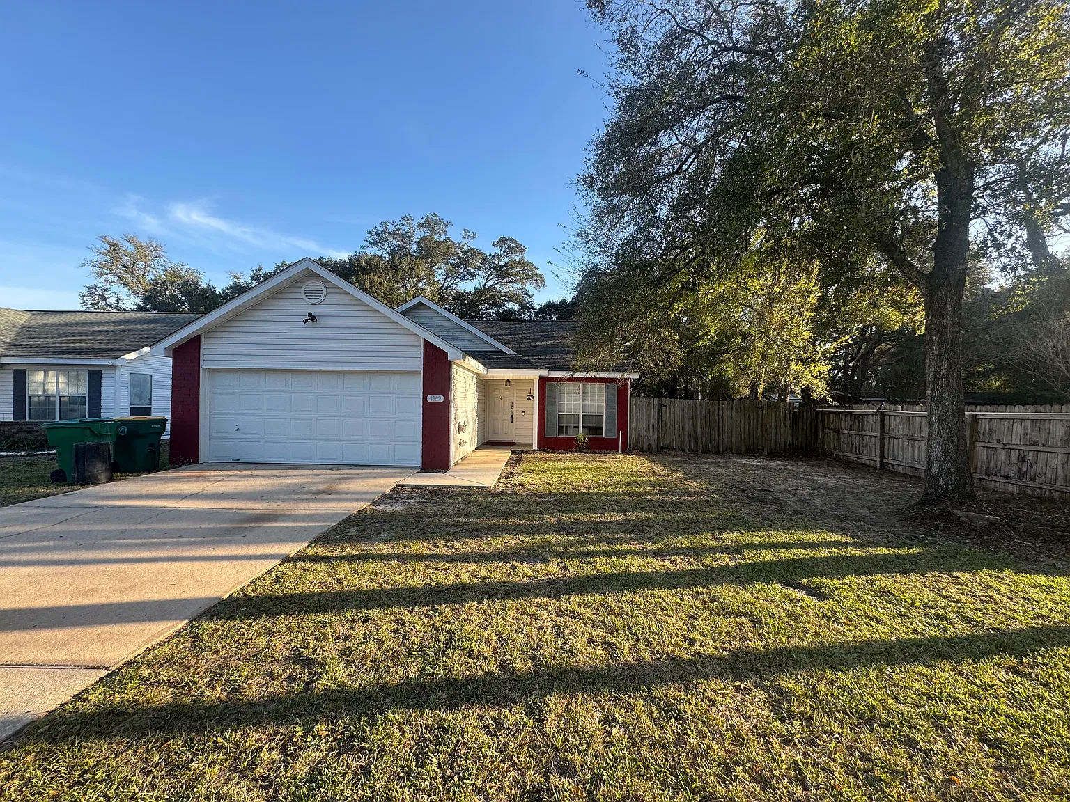3 bed, 1426 sqft, $2,000 — Photo 1