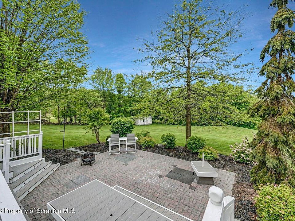 15 Longview Ter, Olyphant, PA 18447 | Zillow