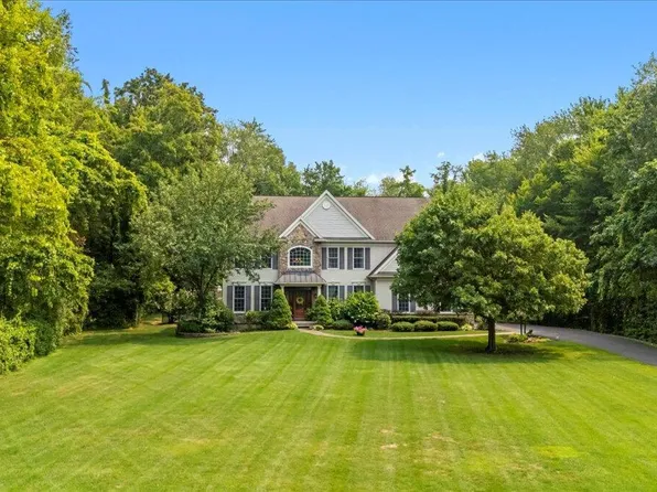 58 Spice Mill Boulevard, Halfmoon, NY 12065