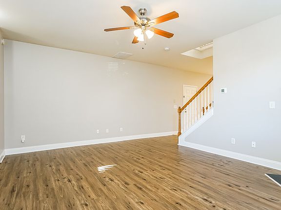 4th image of 674 Averasboro Dr