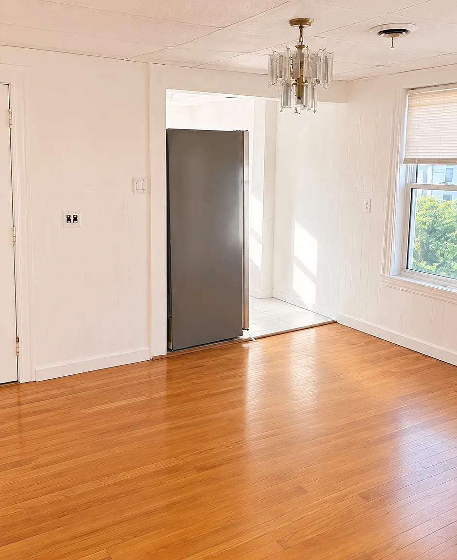 3 bed, $2,500 — Photo 4