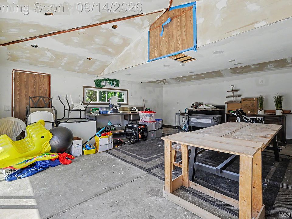 5741 Fairwood Dr, photo 30