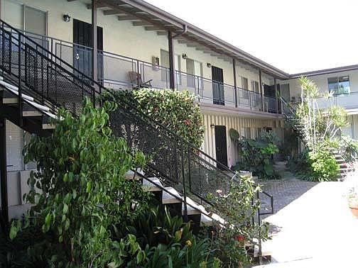 2nd image of 1609 Fair Oaks Ave APT 9