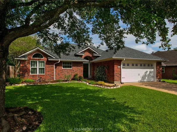 603 Yorkshire Dr, College Station, TX 77845