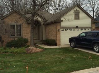 41934 Westbury Ln, Clinton Township, MI 48038