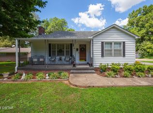 1026 S College St, Trenton, TN 38382