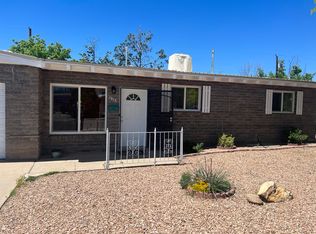 1015 Dorothy St NE, Albuquerque, NM 87112