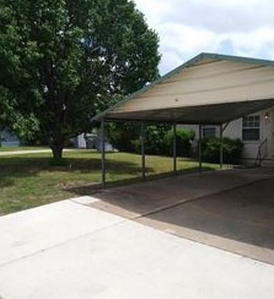 2nd image of 3908 NW Santa Fe Ave