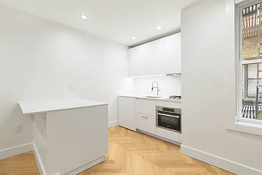 Rented by Akelius Real Estate Management