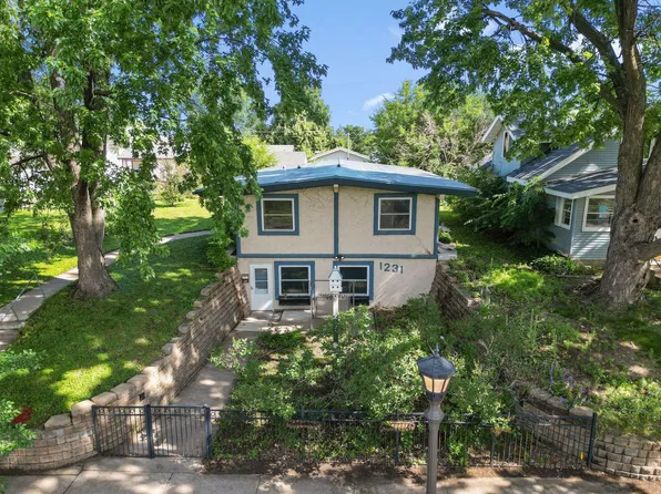 1231 Hewitt Ave, Saint Paul, MN 55104
