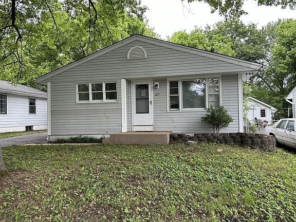 3rd image of 107 Anistasia Dr