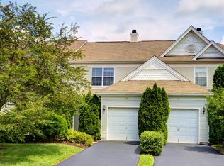 569 Musket Ct, Collegeville, PA 19426