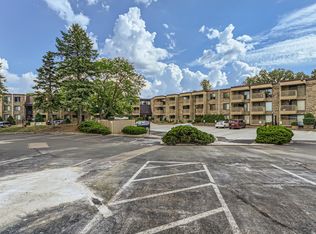9400 Old Cedar Ave S APT 315, Bloomington, MN 55425