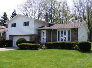 22689 Marleen Dr, Fairview Park, OH 44126