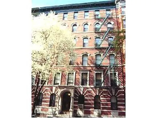 Sold by Douglas Elliman | media 14