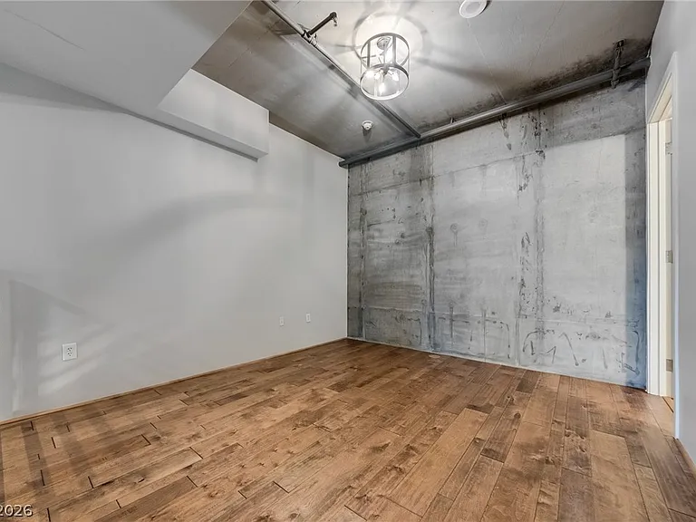 353 E Bonneville Ave #123 — Photo 10