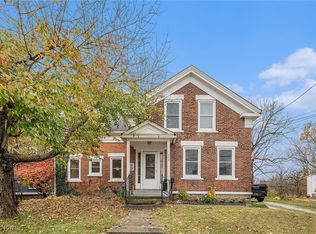 249 W Main St, Madison, OH 44057