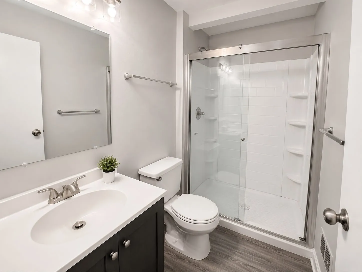 3 bed, 1164 sqft, $1,975 — Photo 4
