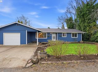 224 6th St, Dayton, OR