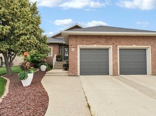78 SE Sundance Rd SW, Medicine Hat, AB T1B4V1