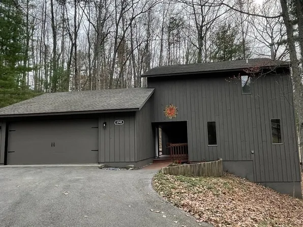 3749 Holiday Village Rd, Traverse City, MI 49686