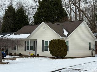 1412 Bells Knox Rd, Charlotte, NC 28214