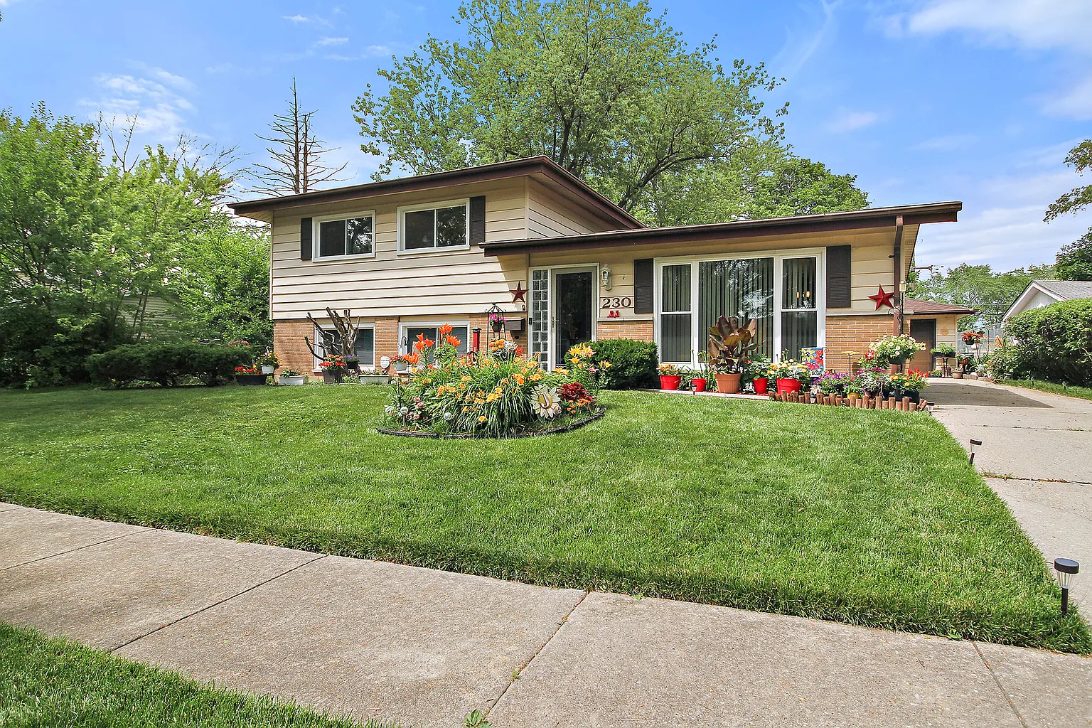 230 Berry St photo 1