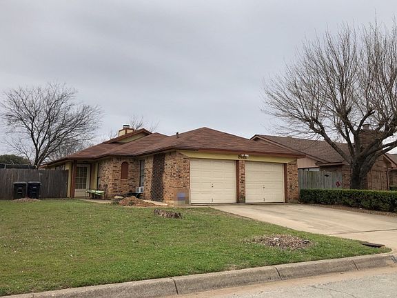 3rd image of 2621 Butterfield Dr