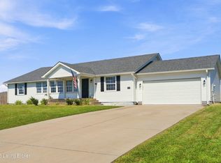 112 Hunters Ridge Dr, Eminence, KY 40019