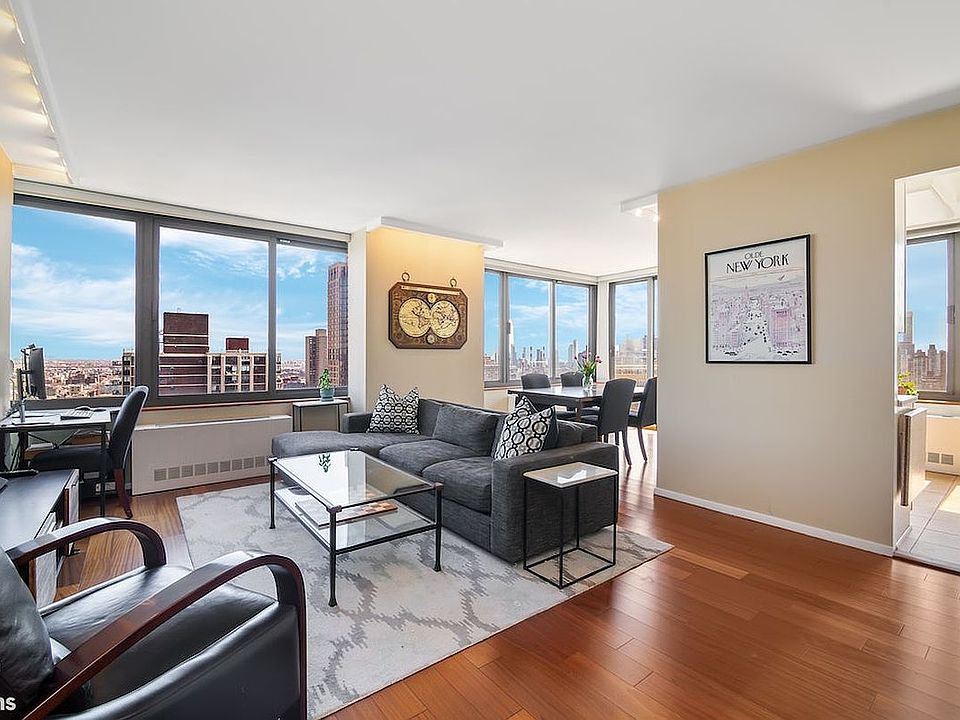 1st image of 300 E 85th St APT 3205