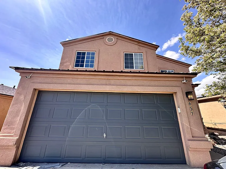 651 Vermilion Ct NW — Photo 2