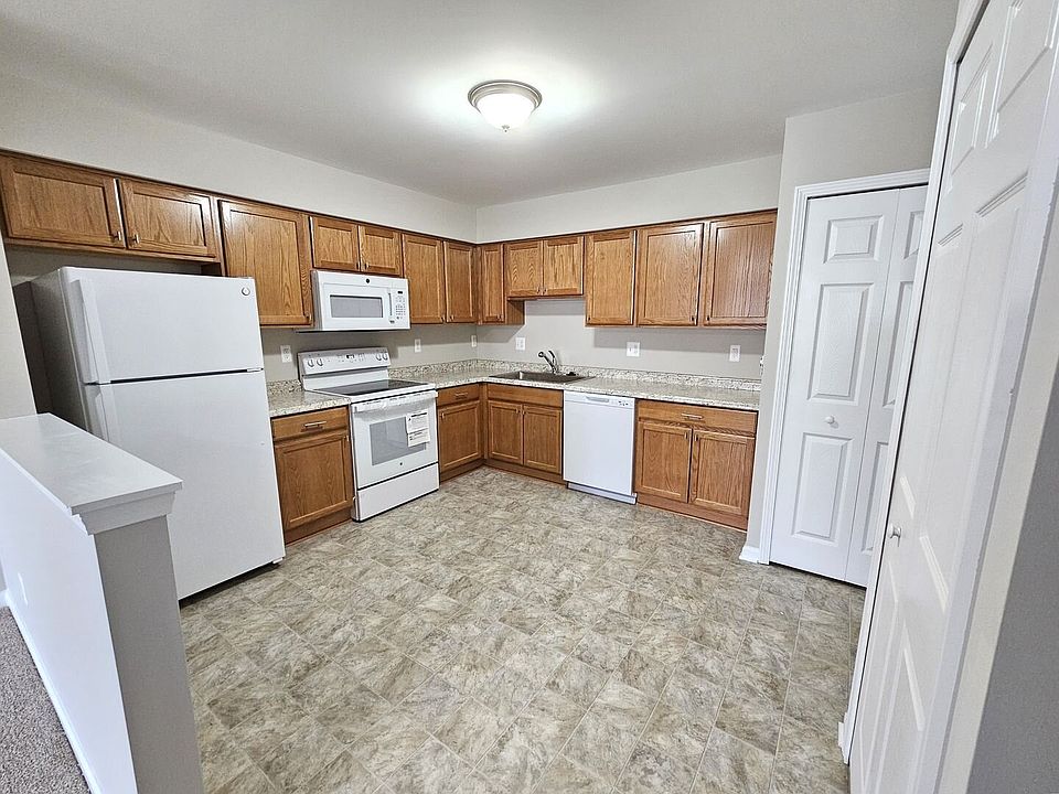1st image of 347 Spring St