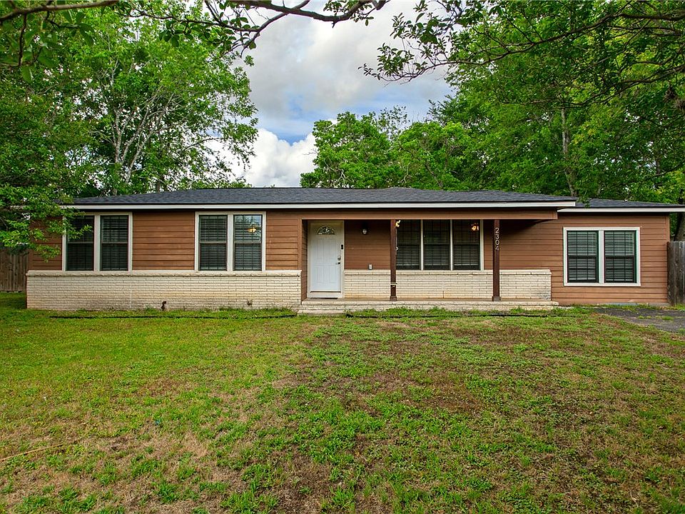 1st image of 2304 Staunton Dr