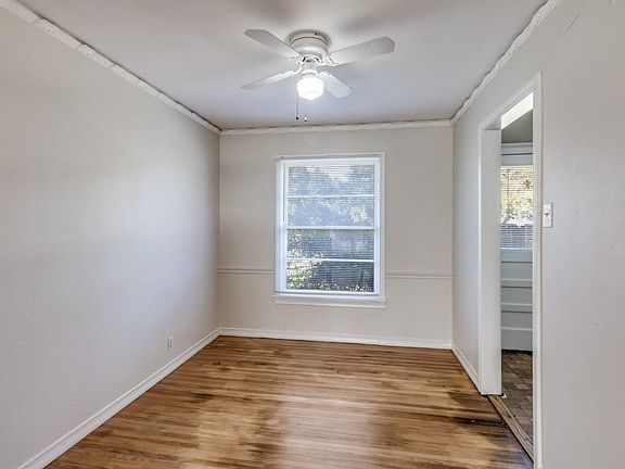 4th image of 3227 San Vicente Ave