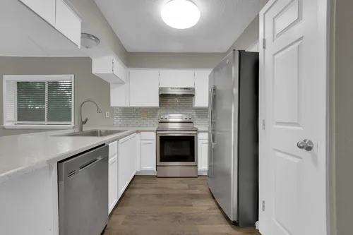 1901 Vail Dr Photo 1